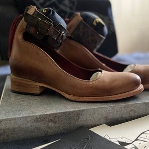 LIKE NEW Freebird by Steven shoes